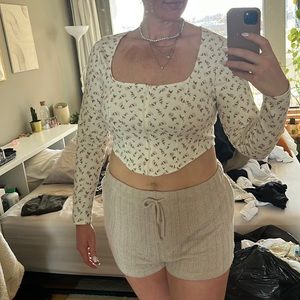 Aritzia - adorable girly long sleeve corset style shirt